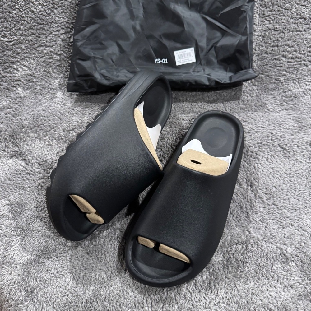 Yeezy YS01 Slide Black Mens Size 10M YS-01 Foam Sandal Slip On NEW